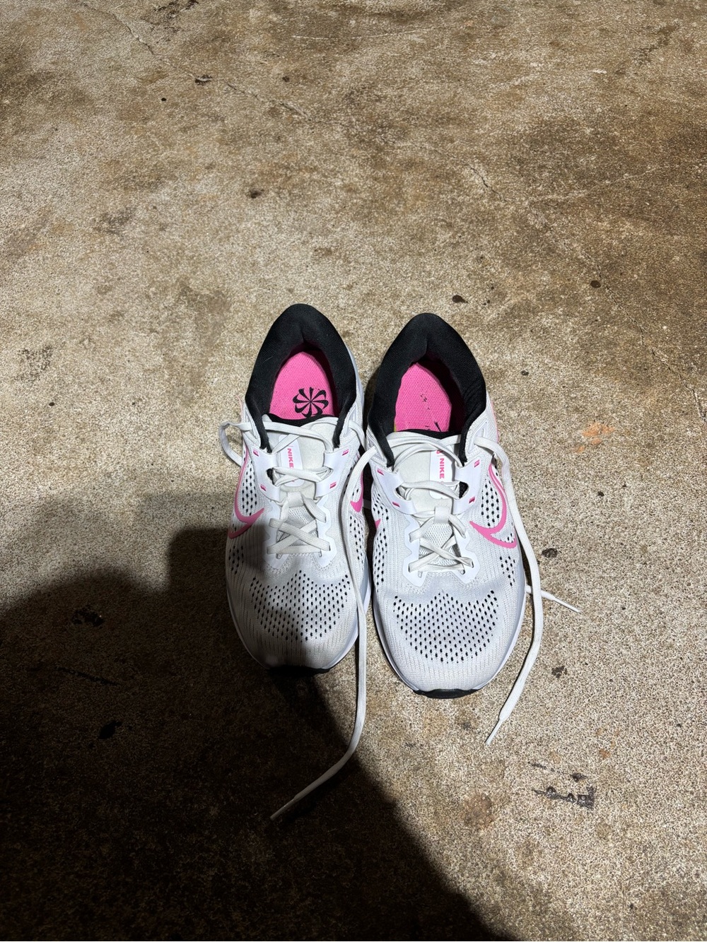 Nike Women's White and Pink Athletic Running Shoes
